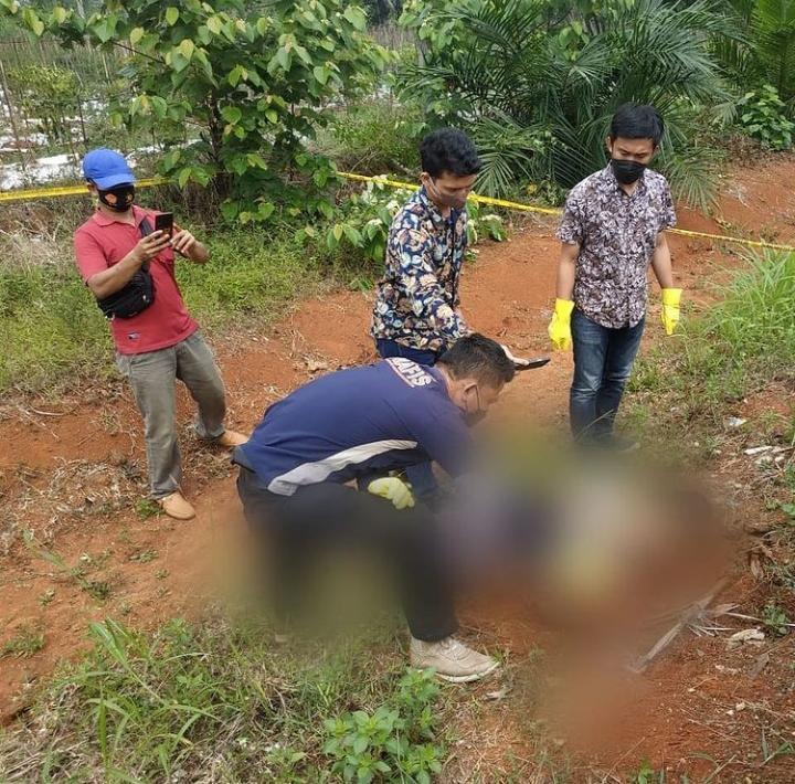Seorang Warga Ditemukan Meninggal Di Pintu Masuk Tol Tegineneng